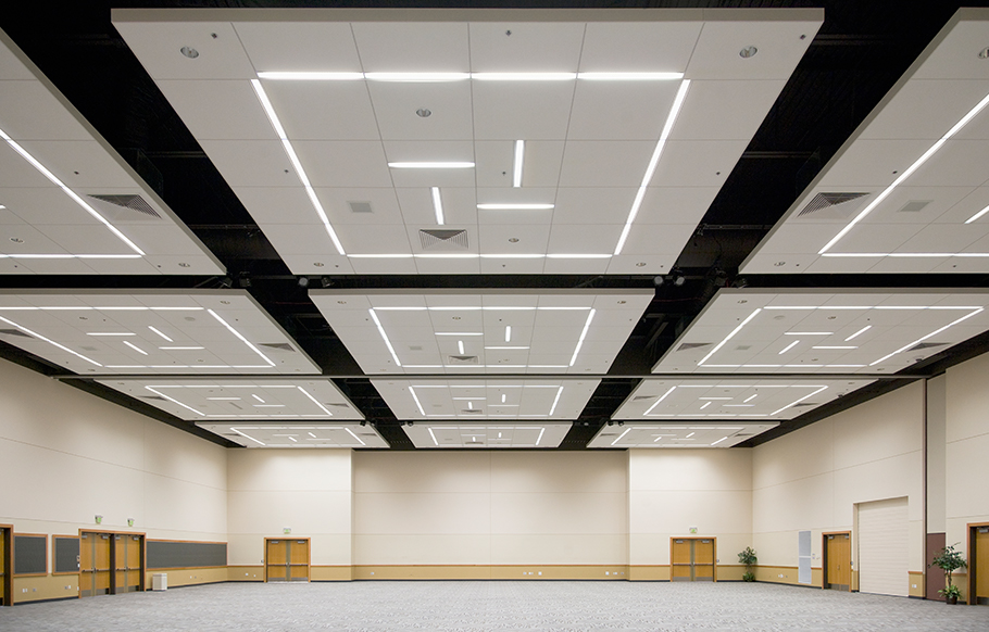 Индустрия интегрированных потолков внедряет интеллектуальный дизайн для улучшения домашнего опыта